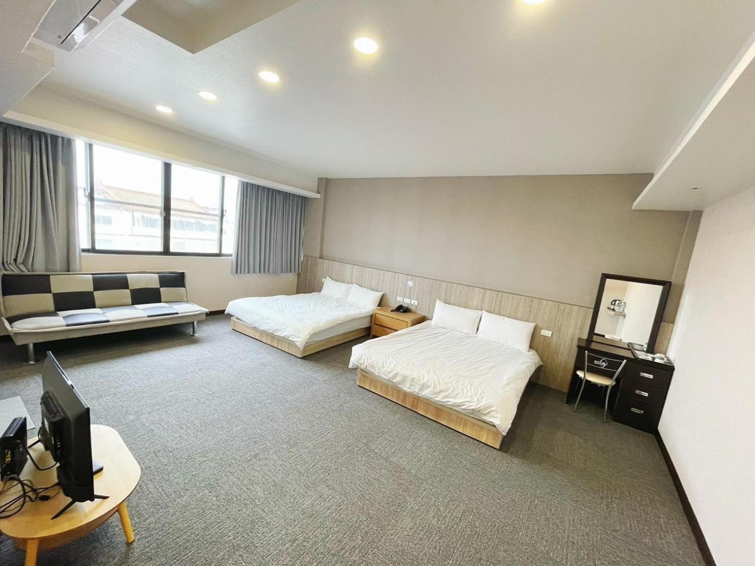Kings Hotel Yilan Exterior foto