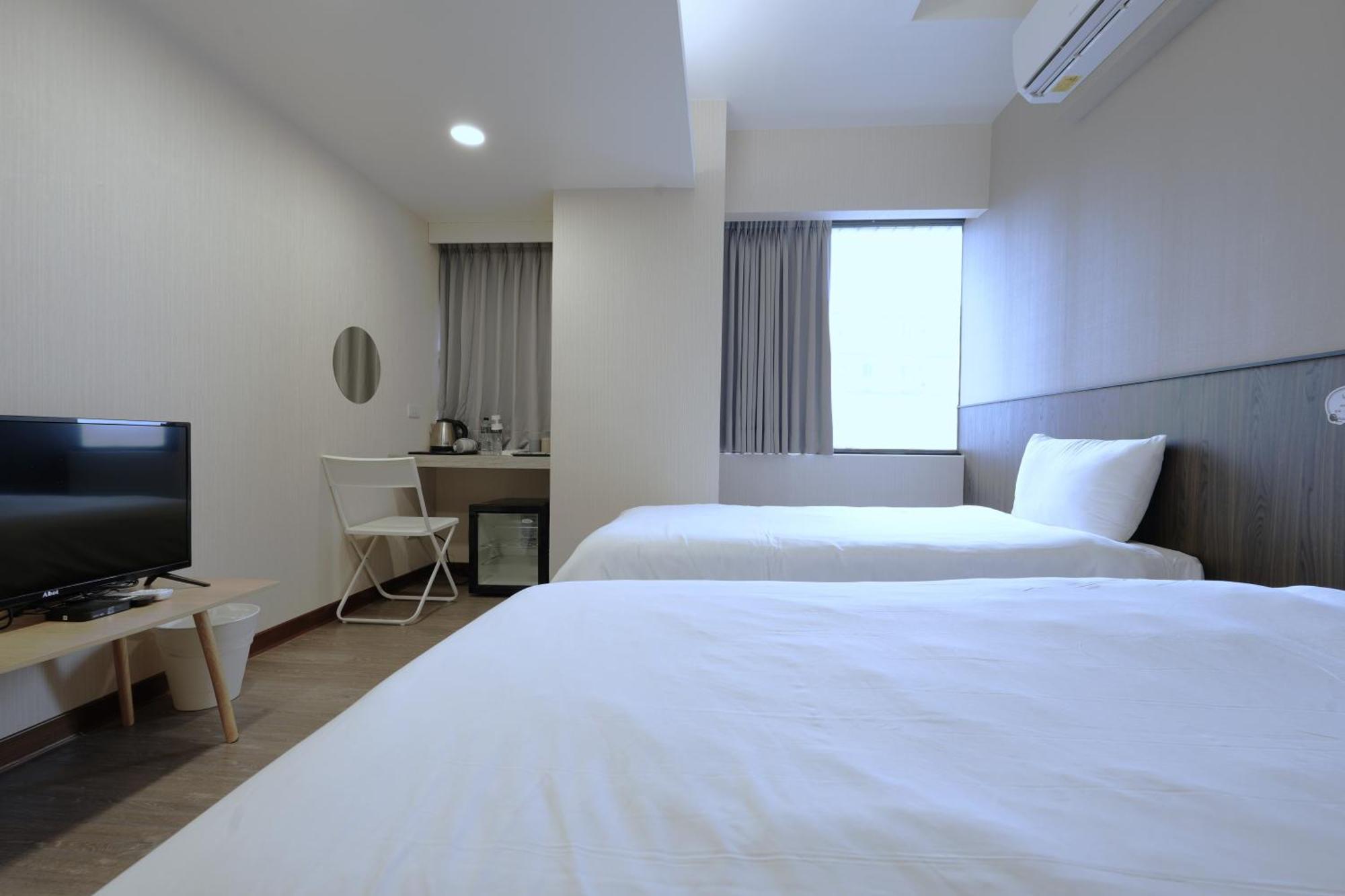 Kings Hotel Yilan Exterior foto